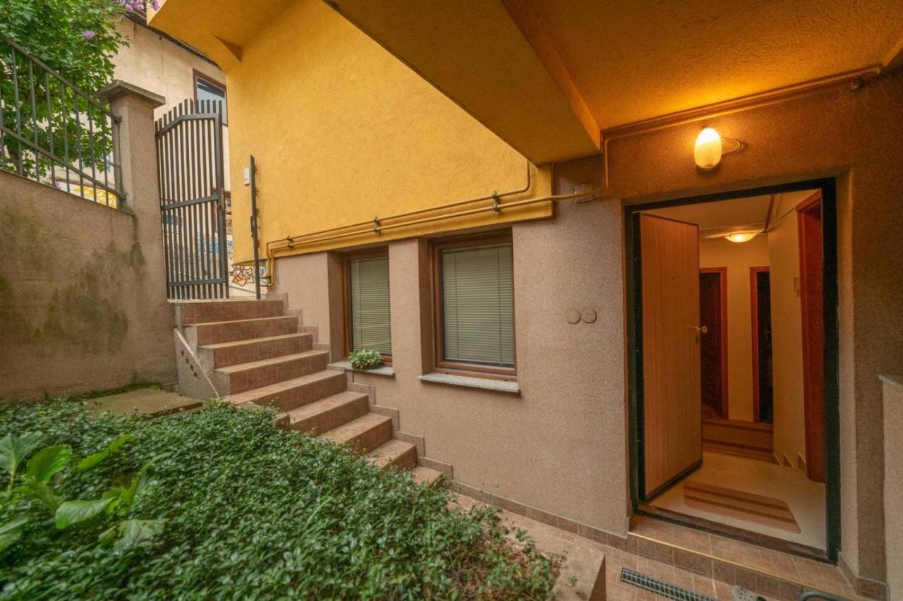 Appartement Yellow House *